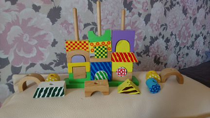 Развивающие игрушки