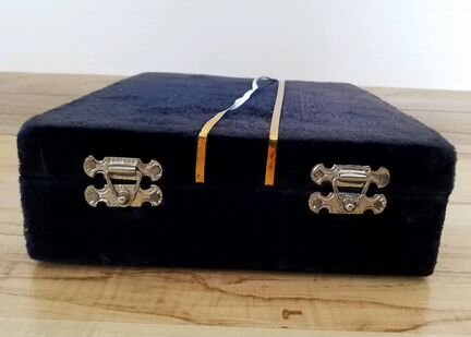 Часы из натурального оникса