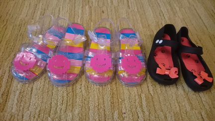 Новая пляжная обувь. Аналог mini melissa