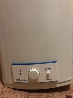 Бойлер electrolux EWH SL 80
