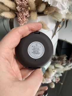 Тени для век Becca