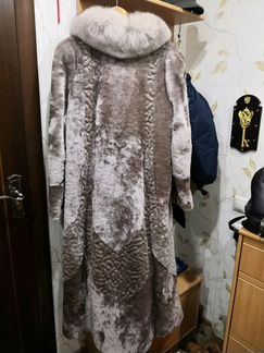 Новая мутоновая шуба воротник песец