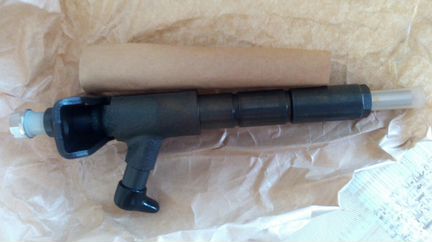 Форсунка топливная 4HG1-Т 8972005703