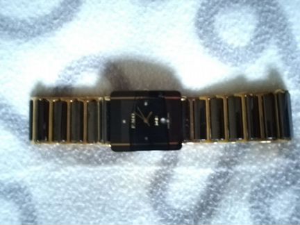 Часы кварцевые Rado