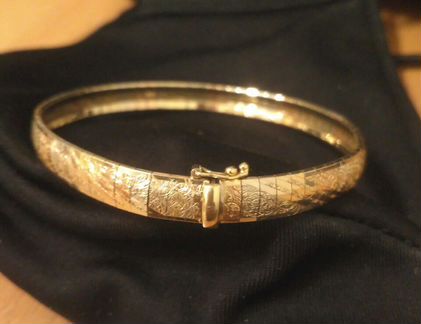 Золотой браслет