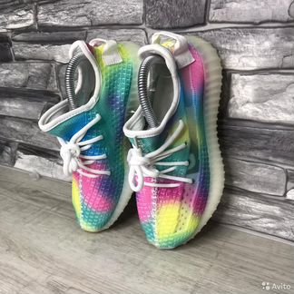Кроссовки adidas yezzy boost женские