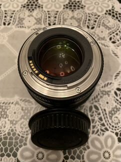 Объектив canon 85mm 1 8
