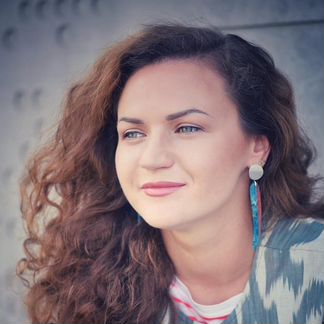 Стилист-имиджмейкер