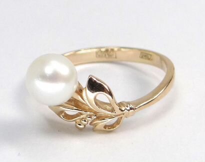Золотое кольцо 585 пробы с жемчужиной