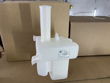 Бачок омывателя Mitsubishi Mirage / Lancer