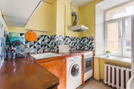 2-к квартира, 52 м², 3/6 эт.