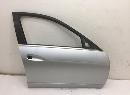 Дверь передняя правая Mercedes W212 09-16