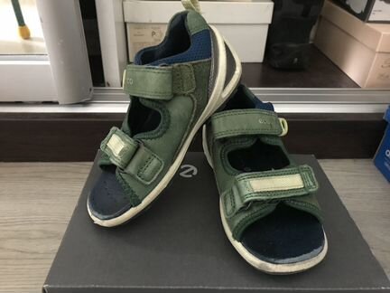 Ессо босоножки 25р