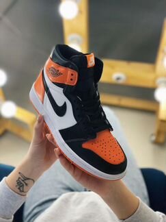 Кроссовки Nike Air Jordan 1 Retro