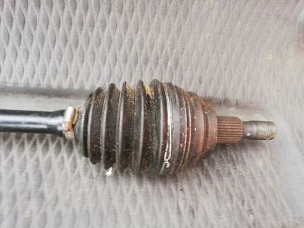 Привод передний левый Mercedes W251
