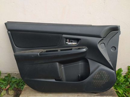 Накладка левой передней двери внутренняя subaru XV