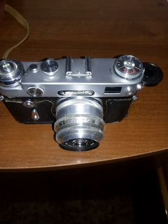 Пленочный фотоаппарат Зоркий-6