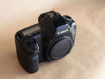 Фотоаппарат Canon EOS 5D (mark I)