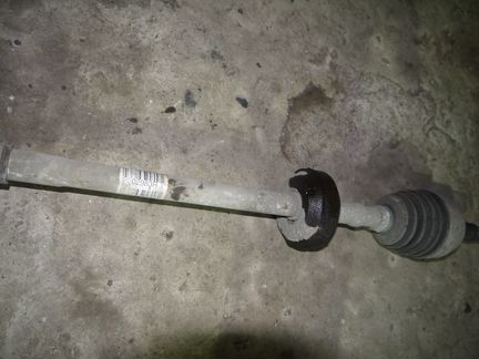 Правый Привод шрус Sandero Logan Largus Almera g15
