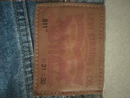 Джинсы Levis в отличном состоянии