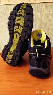 Кроссовки crosbi