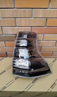 Фонарь Правый Land Сruiser Prado 150 Style 2017