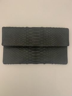 Клатч из кожи питона