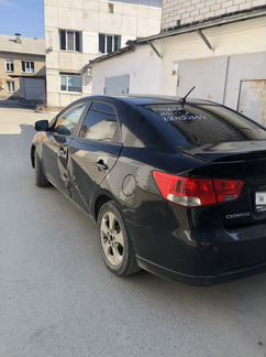 KIA Cerato 1.6 AT, 2010, битый, 160 000 км