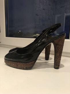 Босоножки Stuart Weitzman