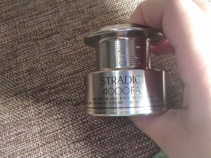 Шпуля shimano stradic 4000fa