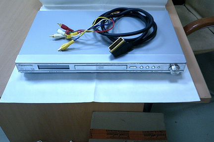 DVD плеер Panasonic DVD-RA82