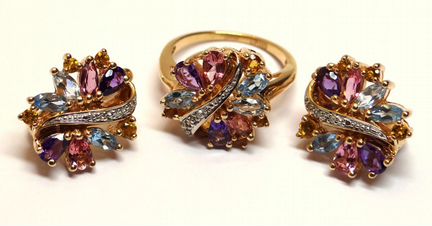 Золотой комплект 585 пробы бриллианты, самоцветы