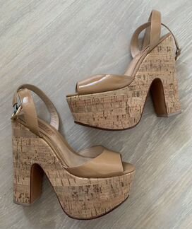 Босоножки Schutz