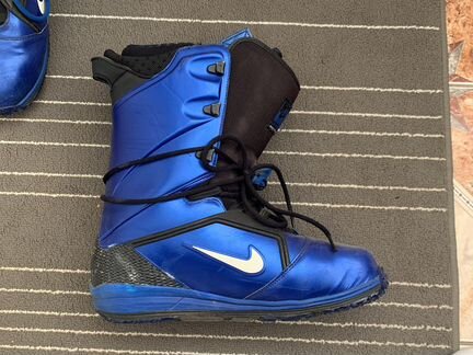 Сноубордические ботинки Nike