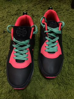 Кроссовки Nike,новые