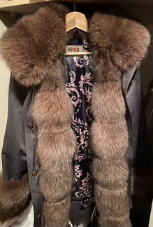 Парка с натуральным мехом aprb