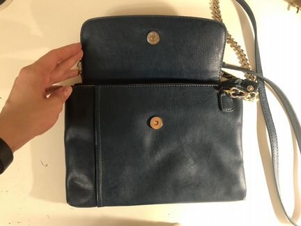 Сумка через плечо на цепочке