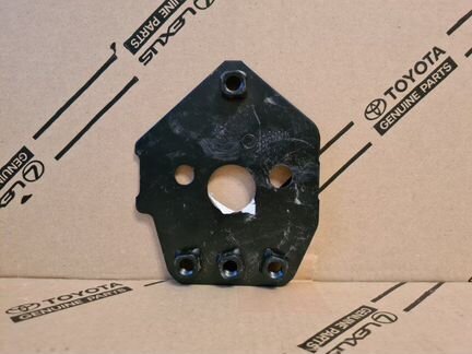 Кронштейн рамы левый Toyota Land Cruiser Prado 150