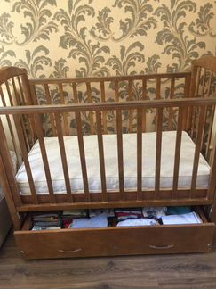 Детская кроватка