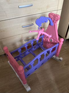 Кровать для кукол