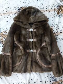 Шуба с капюшоном искусственная коричневая р 42-44
