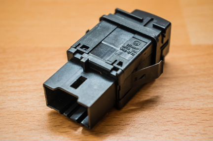 Кнопка ESP Skoda Superb