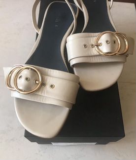 Босоножки Zara