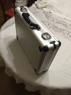 Кейс металл, Zeptor