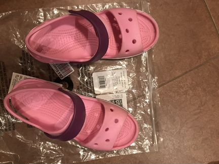 Сандалии Crocs размер j2