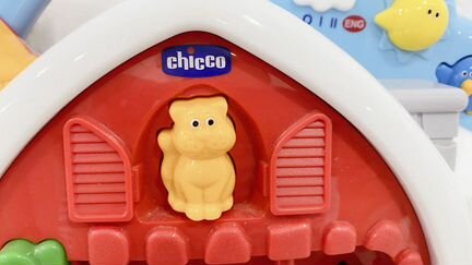 Игровой музыкальный центр Chicco