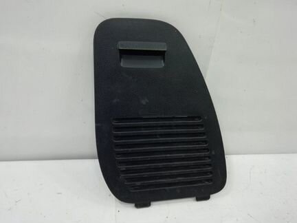 Заглушка обшивки багажника Toyota Rav4 40 2013