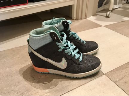 Женские Nike с подъёмом 38 размер