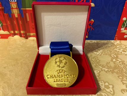 Копия золотой медали Лиги Чемпионов 2019